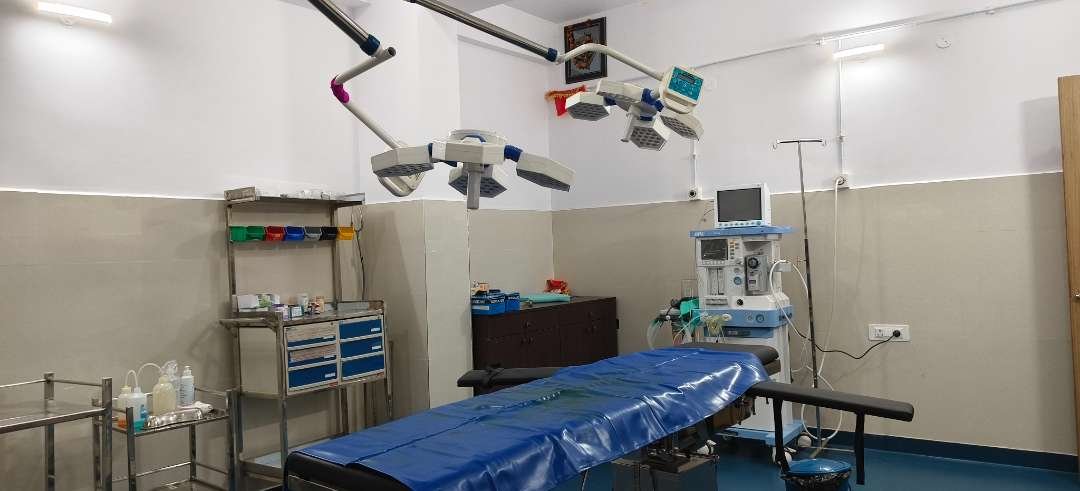 Medical equipment at Kiran Uro Gynae Hospital